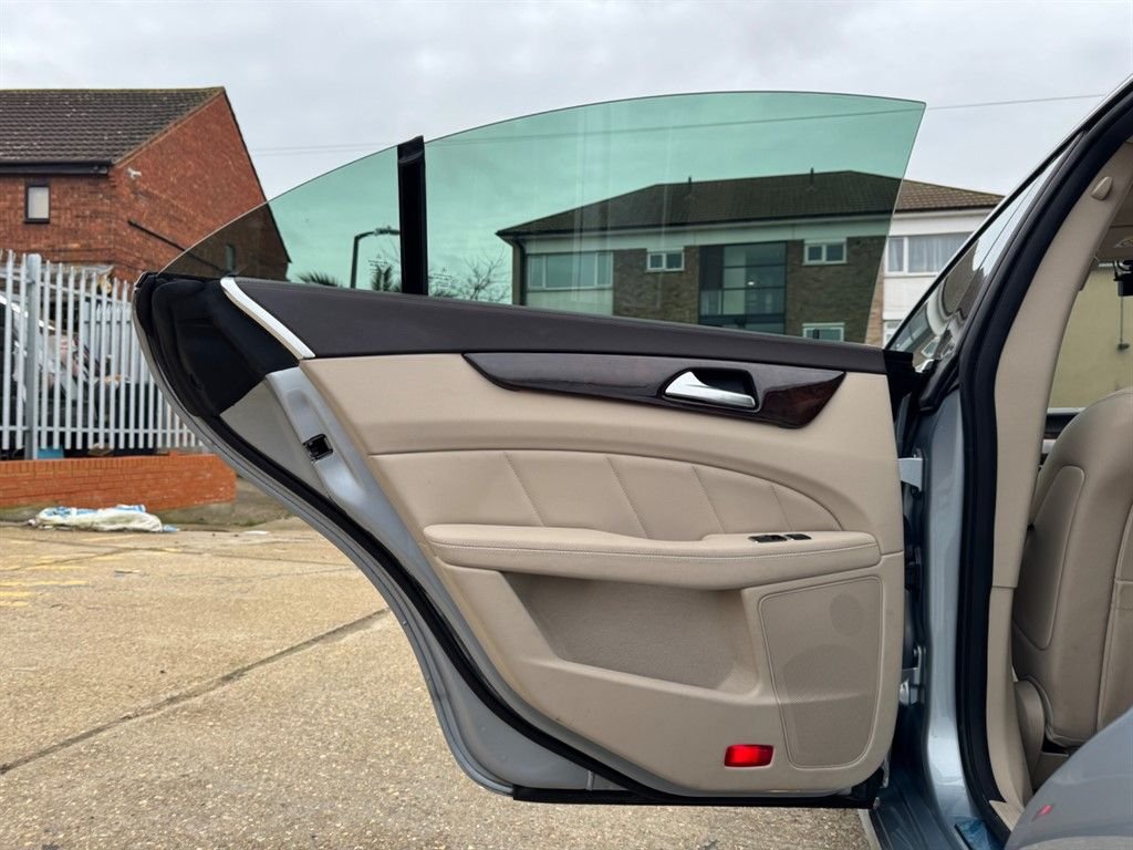 Used Mercedes-Benz CLS 2016 for sale - 77642887: Photo 48