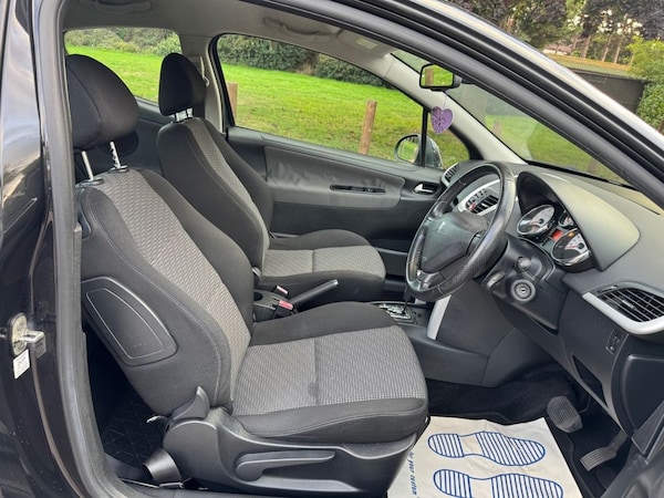 Used Peugeot 207 2009 for sale - 76173105: Photo 12