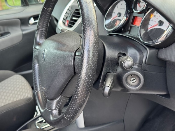 Used Peugeot 207 2009 for sale - 76173105: Photo 15