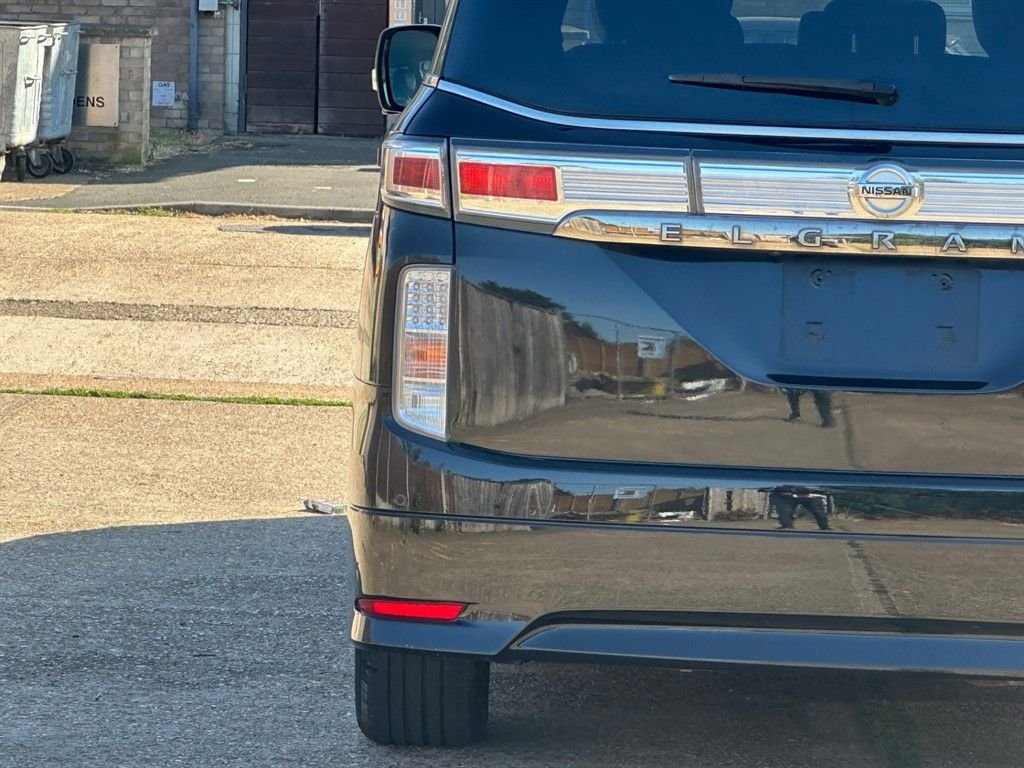 Used Nissan Elgrand 2025 for sale - 77547237: Photo 12