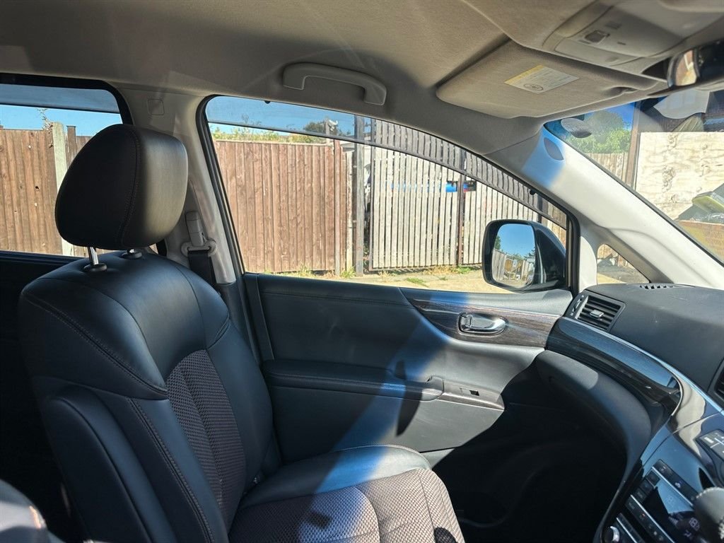 Used Nissan Elgrand 2025 for sale - 77547237: Photo 39