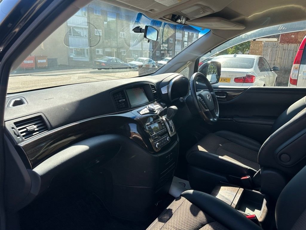 Used Nissan Elgrand 2025 for sale - 77547237: Photo 44
