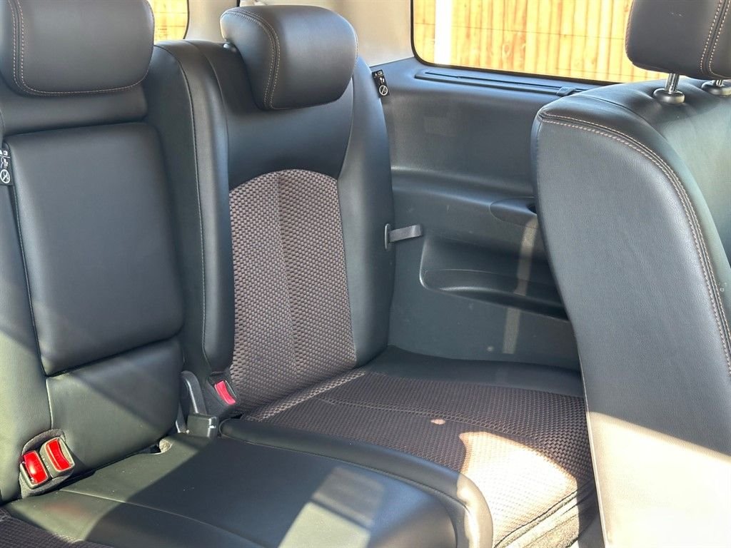 Used Nissan Elgrand 2025 for sale - 77547237: Photo 46