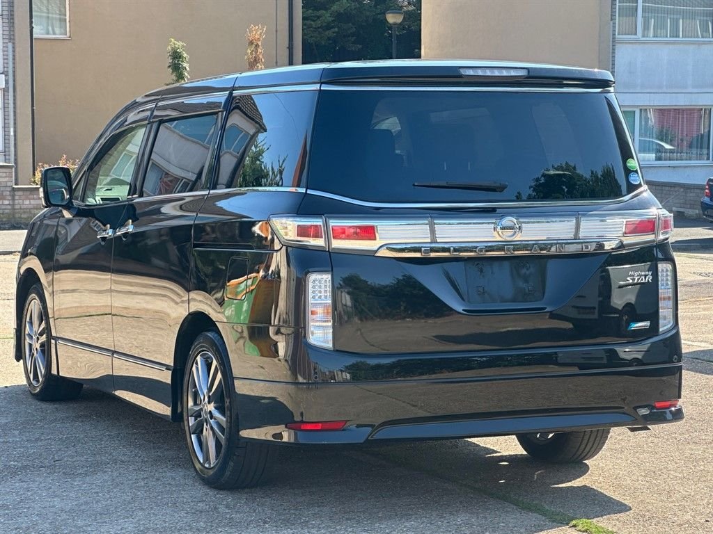 Used Nissan Elgrand 2025 for sale - 77547237: Photo 5