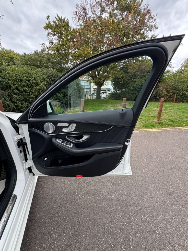 Used Mercedes-Benz C Class 2016 for sale - 76039215: Photo 15