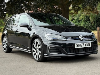 Used Volkswagen Golf 2018 for sale - 75163025: Photo