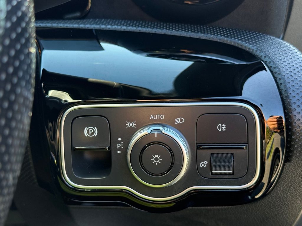 Used Mercedes-Benz A-Class 2019 for sale - 76848222: Photo 20