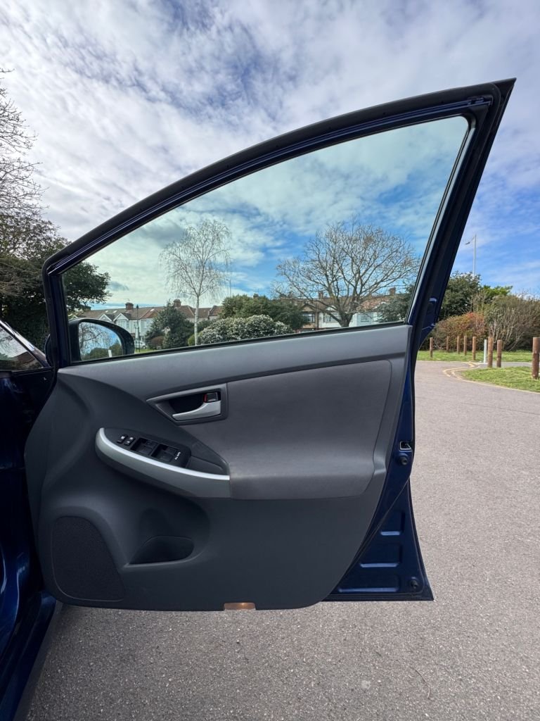 Used Toyota Prius 2010 for sale - 78030752: Photo 11