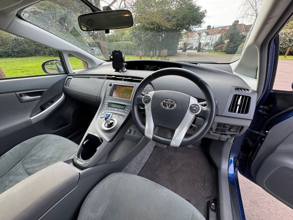 Used Toyota Prius 2010 for sale - 78030752: Photo 9