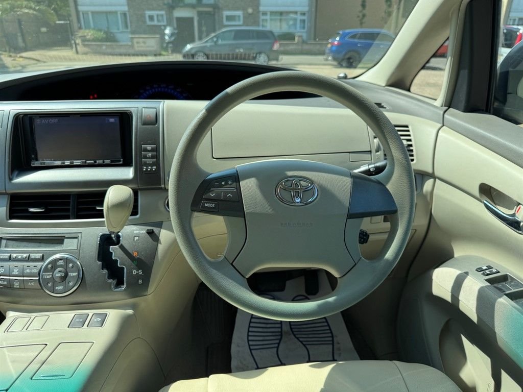 Used Toyota Estima 2022 for sale - 77547279: Photo 43