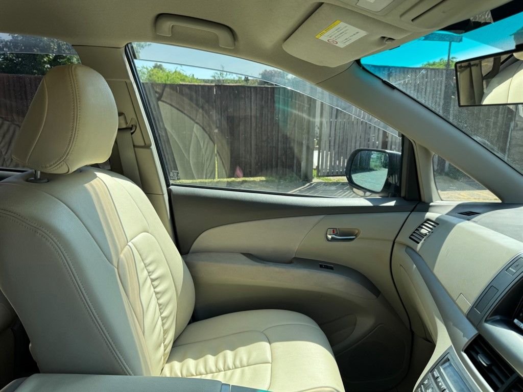 Used Toyota Estima 2022 for sale - 77547279: Photo 48