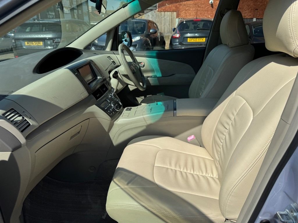 Used Toyota Estima 2022 for sale - 77547279: Photo 50