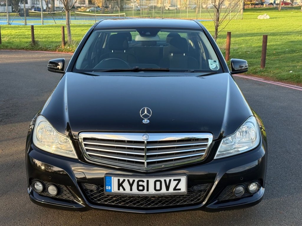 Used Mercedes-Benz C Class 2011 for sale - 76901097: Photo 2