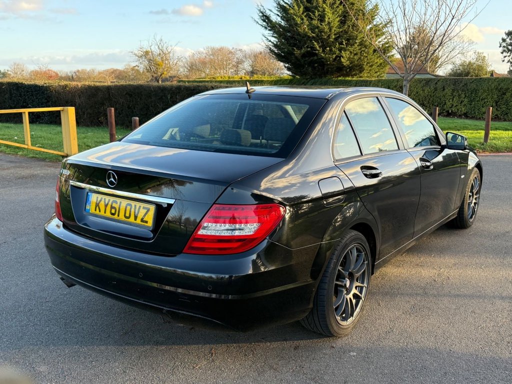 Used Mercedes-Benz C Class 2011 for sale - 76901097: Photo 5