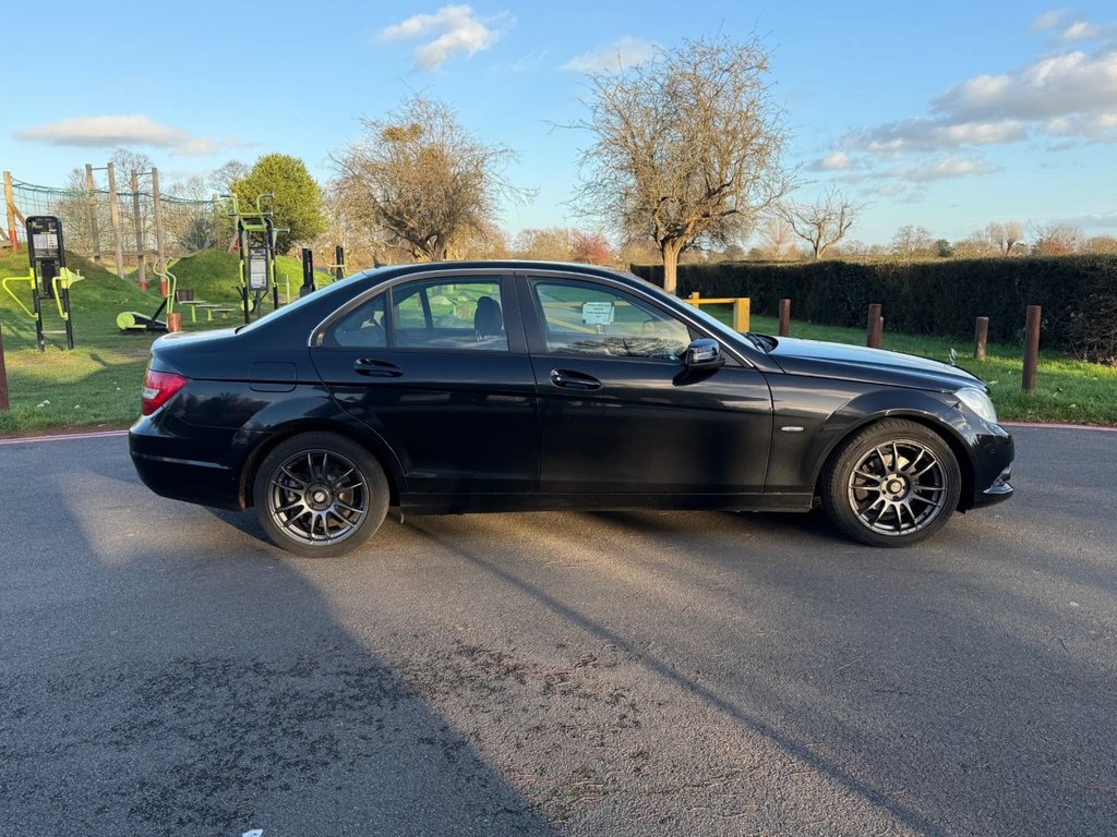 Used Mercedes-Benz C Class 2011 for sale - 76901097: Photo 9