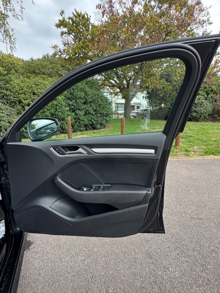 Used Audi A3 2015 for sale - 76092789: Photo 15