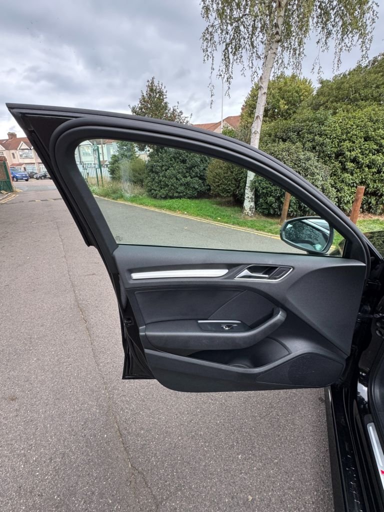 Used Audi A3 2015 for sale - 76092789: Photo 17