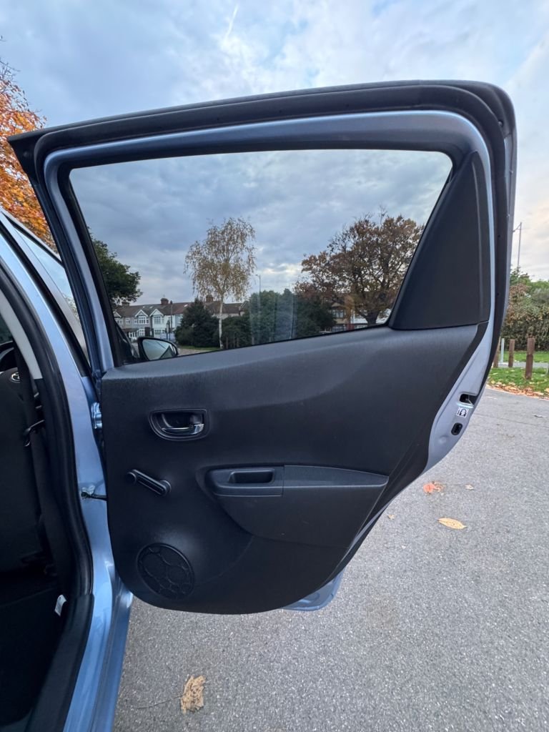 Used Toyota Yaris 2013 for sale - 76482343: Photo 19