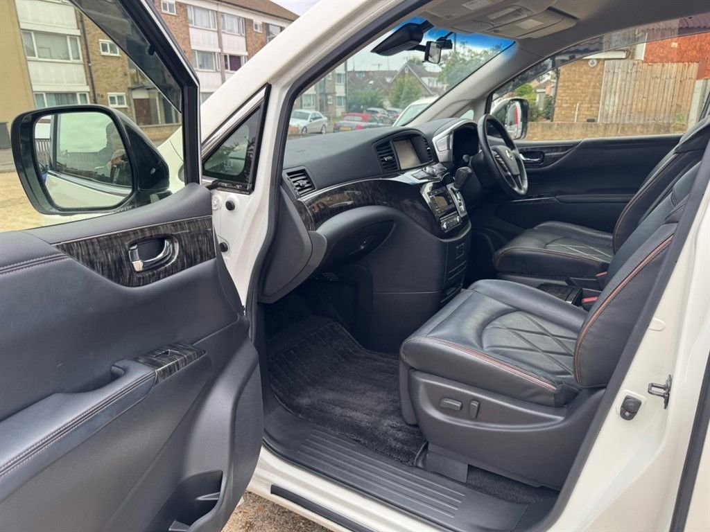 Used Nissan Elgrand 2025 for sale - 77507559: Photo 15