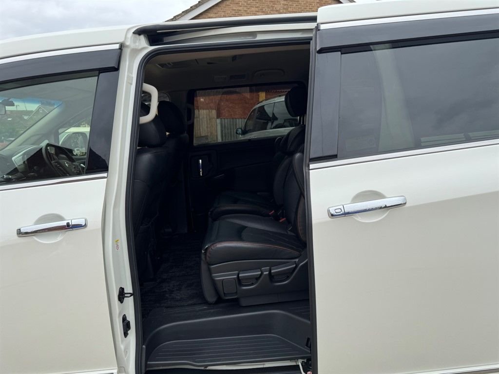 Used Nissan Elgrand 2025 for sale - 77507559: Photo 23