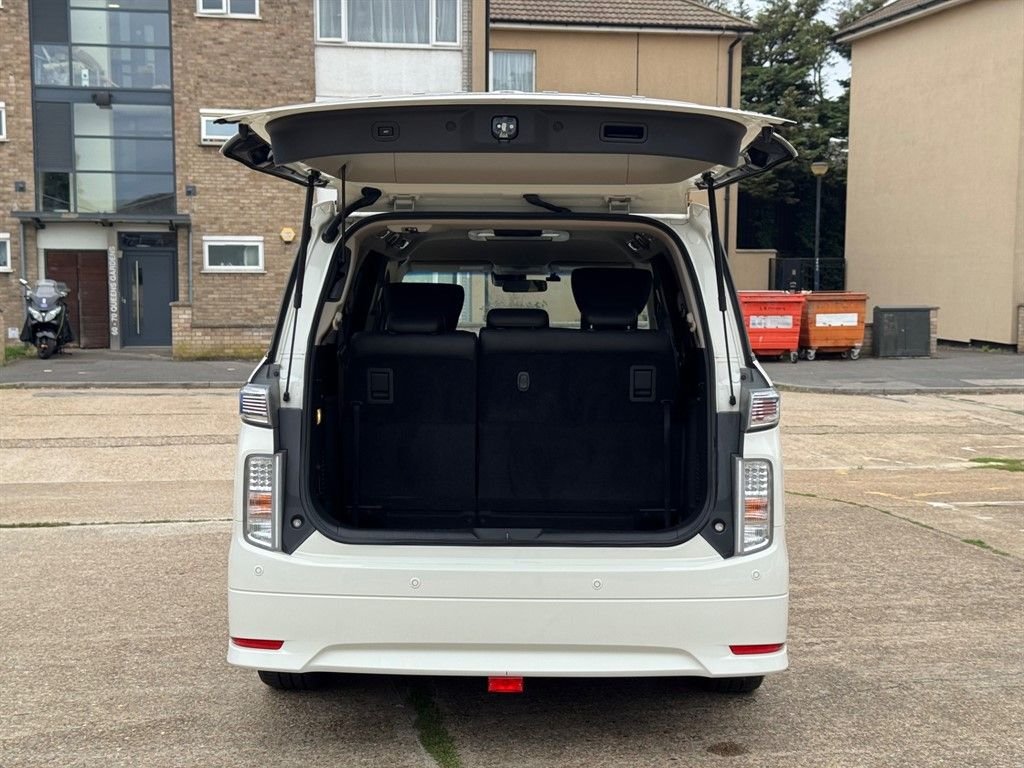 Used Nissan Elgrand 2025 for sale - 77507559: Photo 35