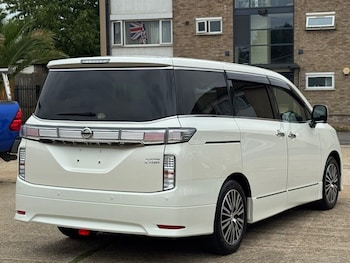 Used Nissan Elgrand 2020 for sale - 77507559: Photo