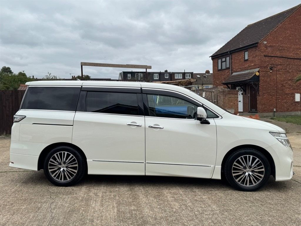Used Nissan Elgrand 2025 for sale - 77507559: Photo 7