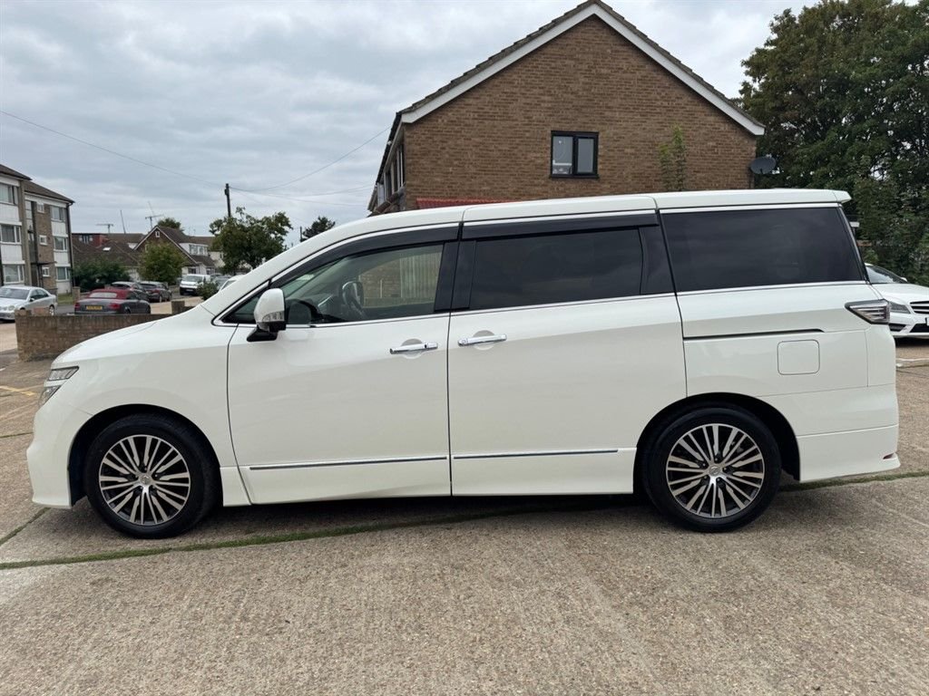 Used Nissan Elgrand 2025 for sale - 77507559: Photo 8