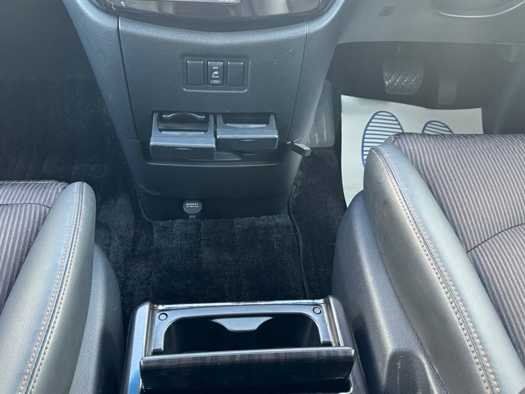 Used Nissan Elgrand 2025 for sale - 77483470: Photo 44