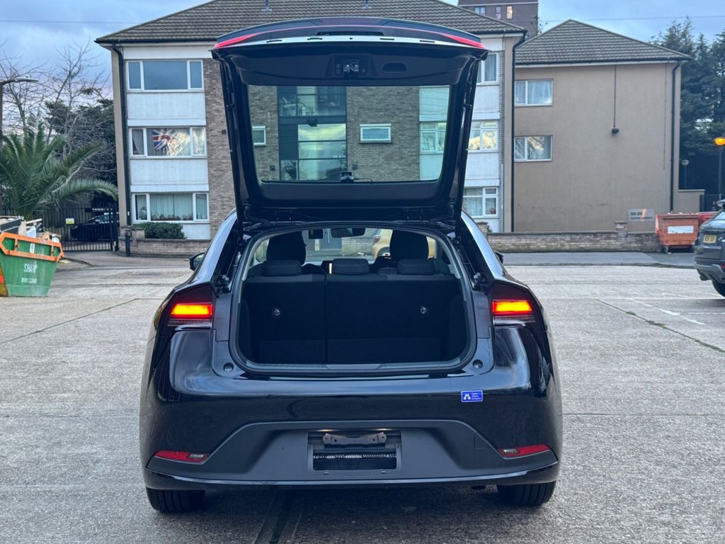 Used Toyota Prius 2025 for sale - 76345747: Photo 32