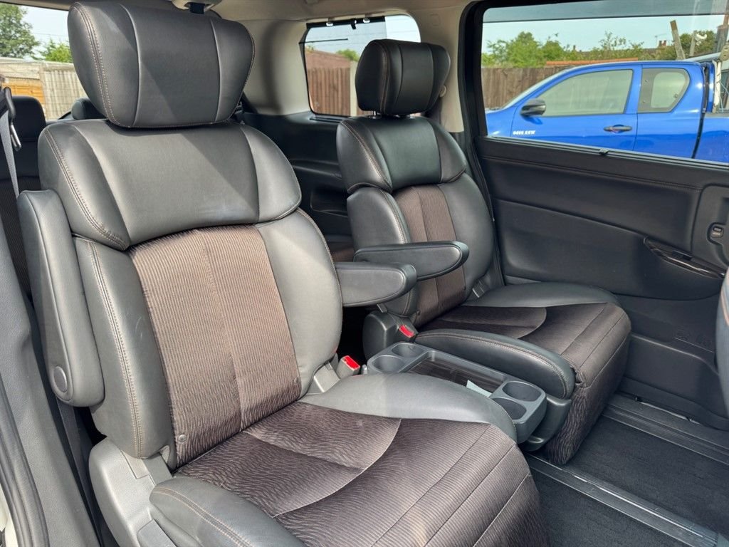Used Nissan Elgrand 2025 for sale - 77507530: Photo 10