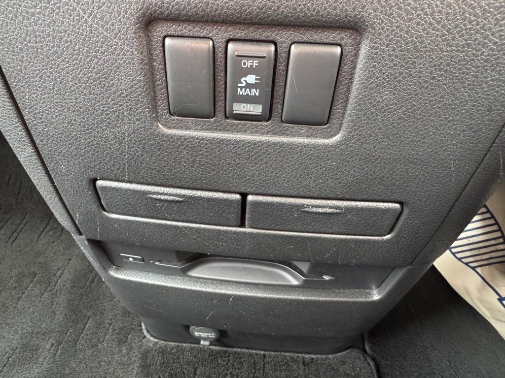 Used Nissan Elgrand 2025 for sale - 77507530: Photo 31