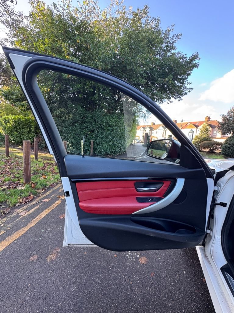 Used BMW 3 Series 2015 for sale - 76797832: Photo 14