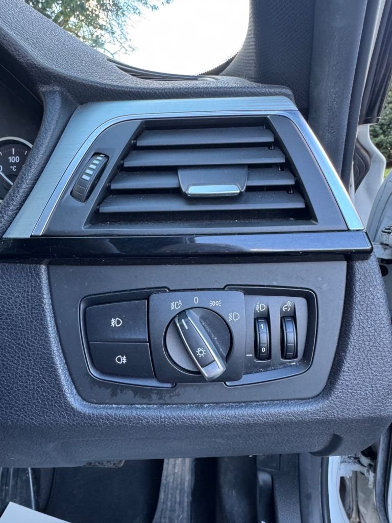 Used BMW 3 Series 2015 for sale - 76797832: Photo 30