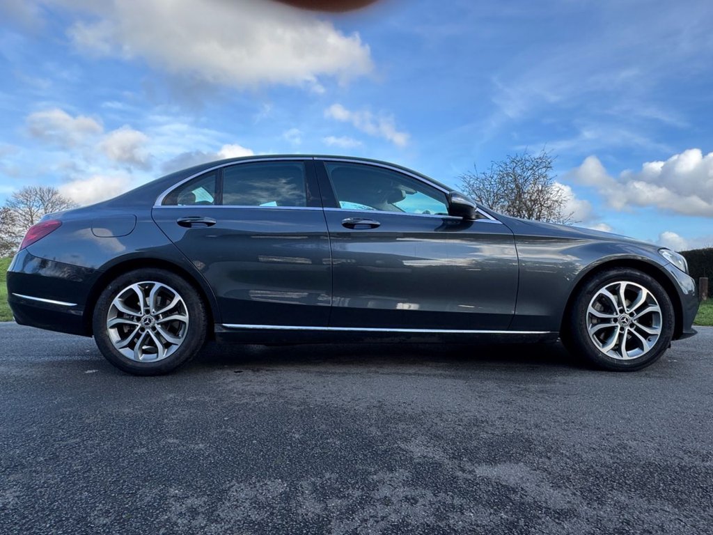Used Mercedes-Benz C Class 2015 for sale - 77227140: Photo 11