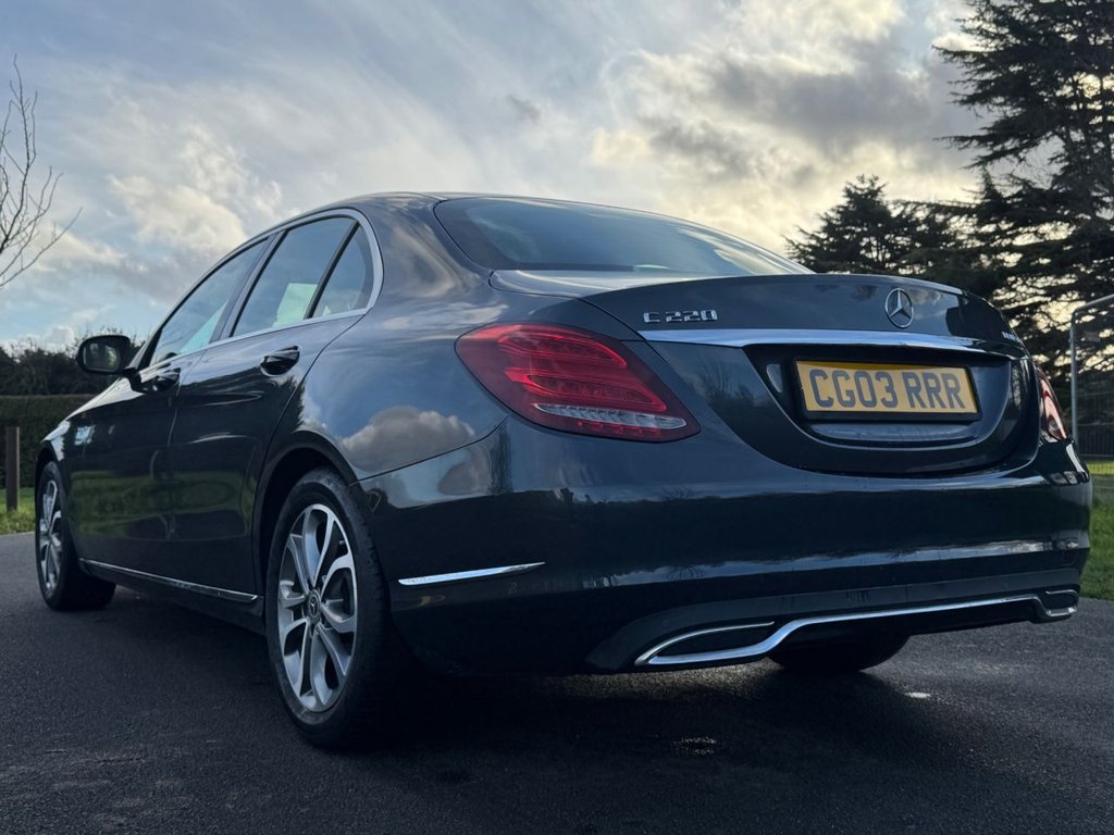 Used Mercedes-Benz C Class 2015 for sale - 77227140: Photo 7