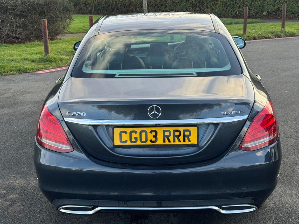 Used Mercedes-Benz C Class 2015 for sale - 77227140: Photo 8