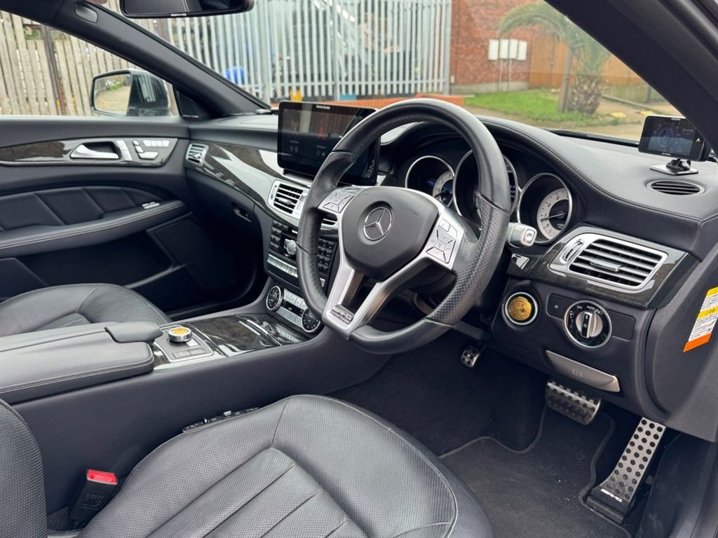 Used Volkswagen Golf 2014 for sale - 77642981: Photo 9