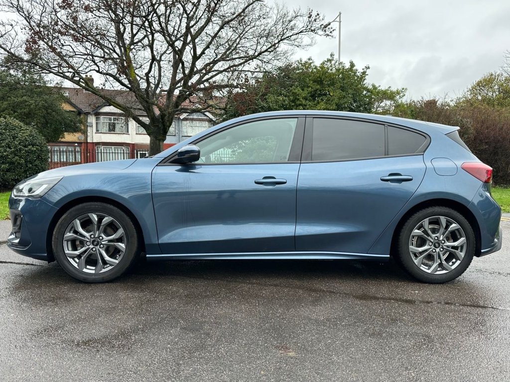 Used Ford Focus 2023 for sale - 77212994: Photo 5