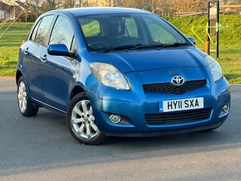 Used Toyota Yaris 2011 for sale - 77952983: Photo