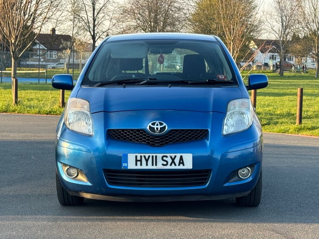 Used Toyota Yaris 2011 for sale - 77952983: Photo 2