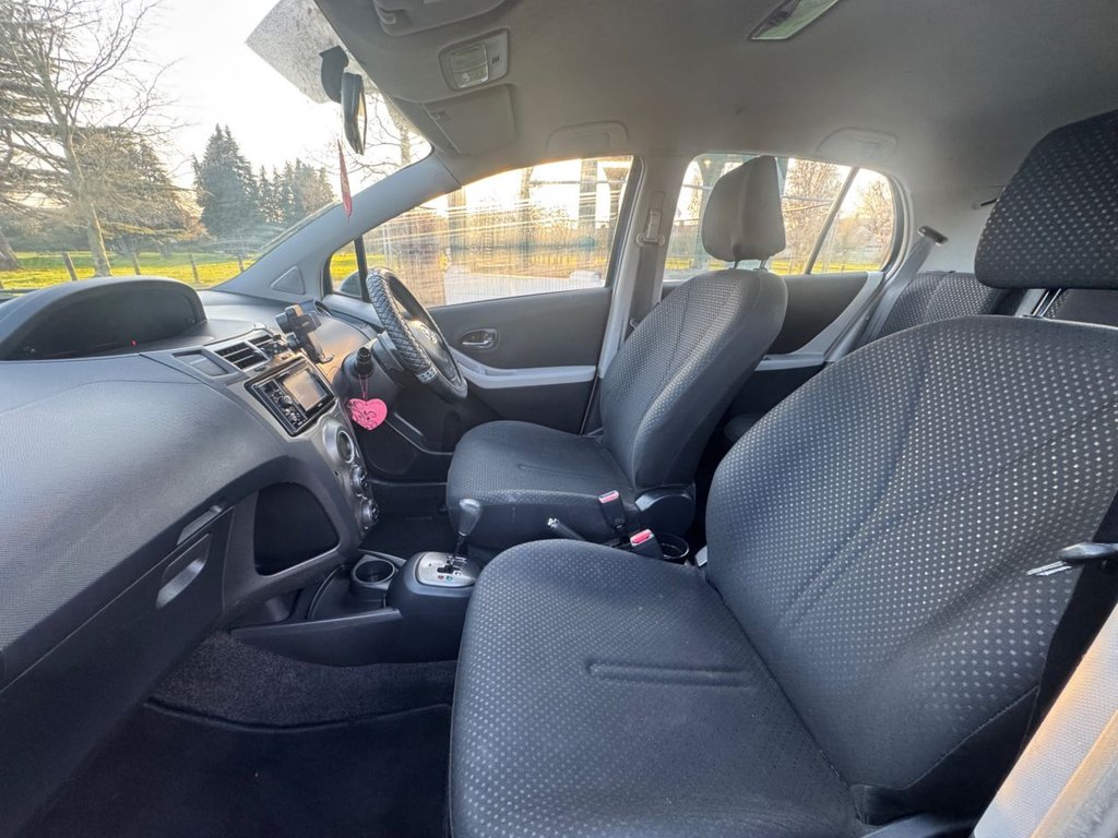 Used Toyota Yaris 2011 for sale - 77952983: Photo 22