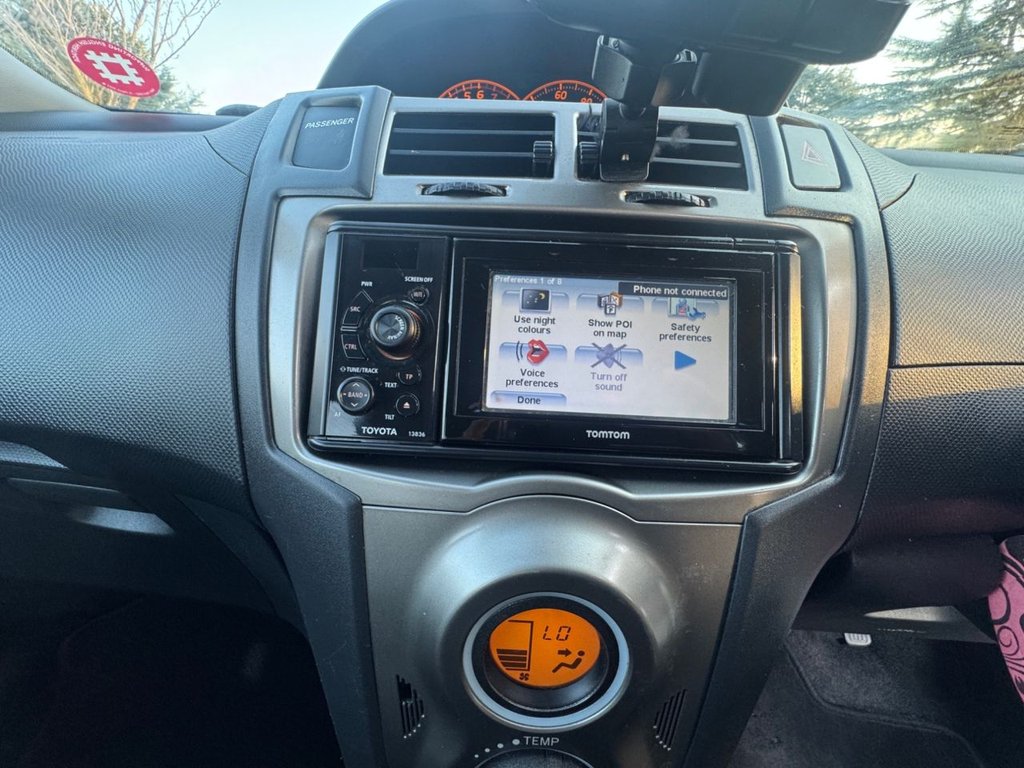 Used Toyota Yaris 2011 for sale - 77952983: Photo 36