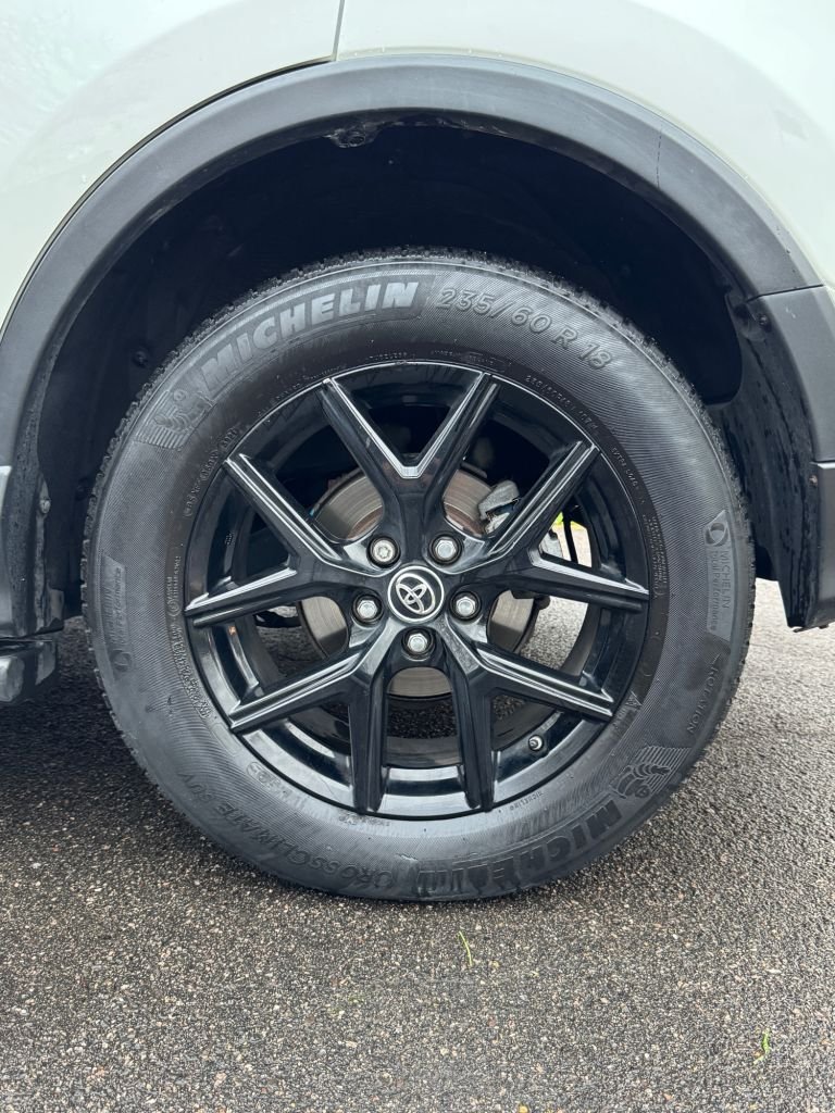 Used Toyota RAV4 2017 for sale - 76665614: Photo 23