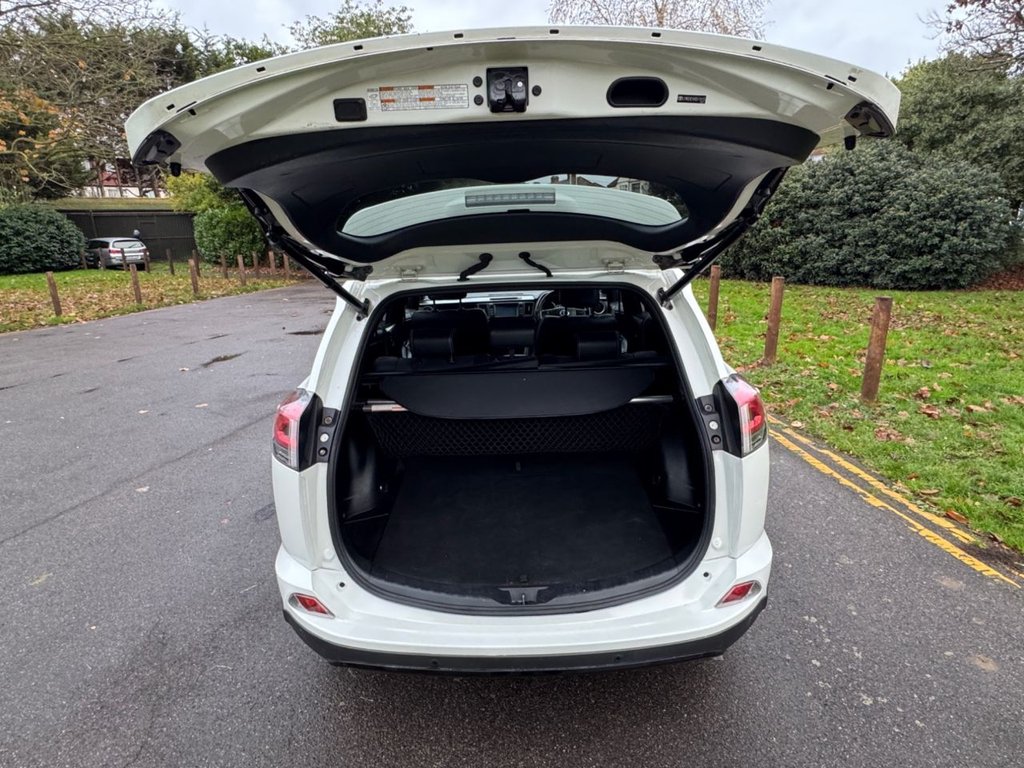 Used Toyota RAV4 2017 for sale - 76665614: Photo 25