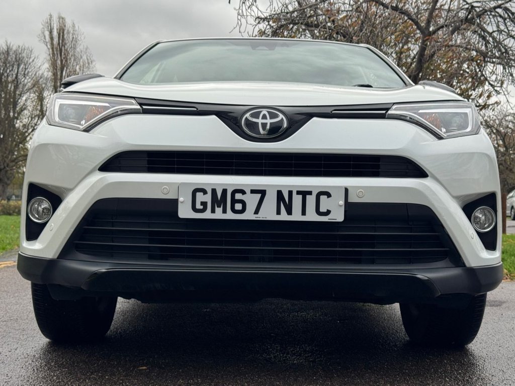 Used Toyota RAV4 2017 for sale - 76665614: Photo 3