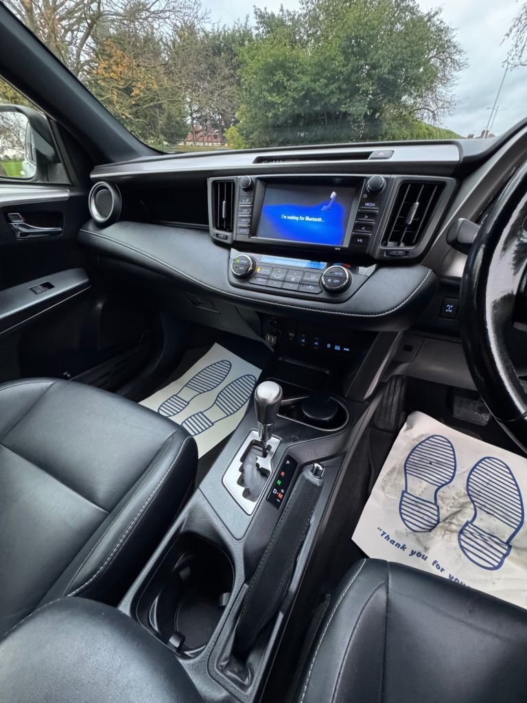 Used Toyota RAV4 2017 for sale - 76665614: Photo 31