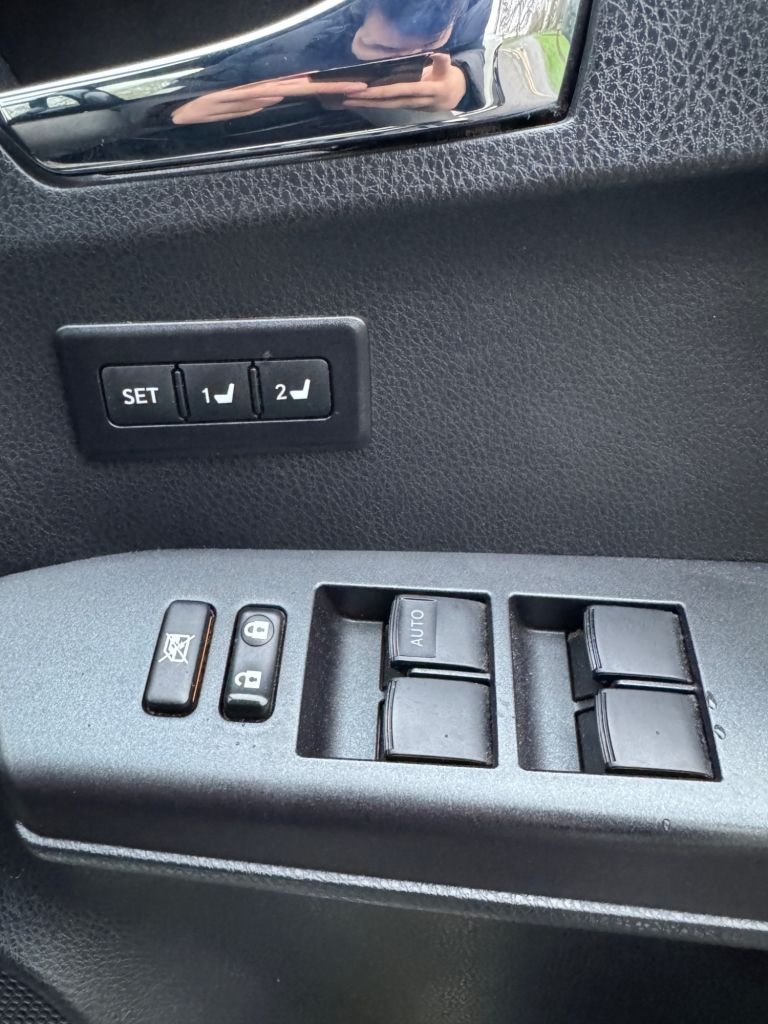 Used Toyota RAV4 2017 for sale - 76665614: Photo 35