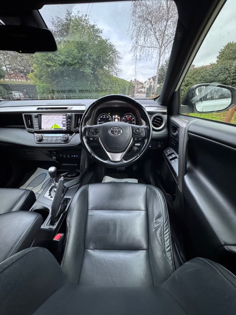 Used Toyota RAV4 2017 for sale - 76665614: Photo 37