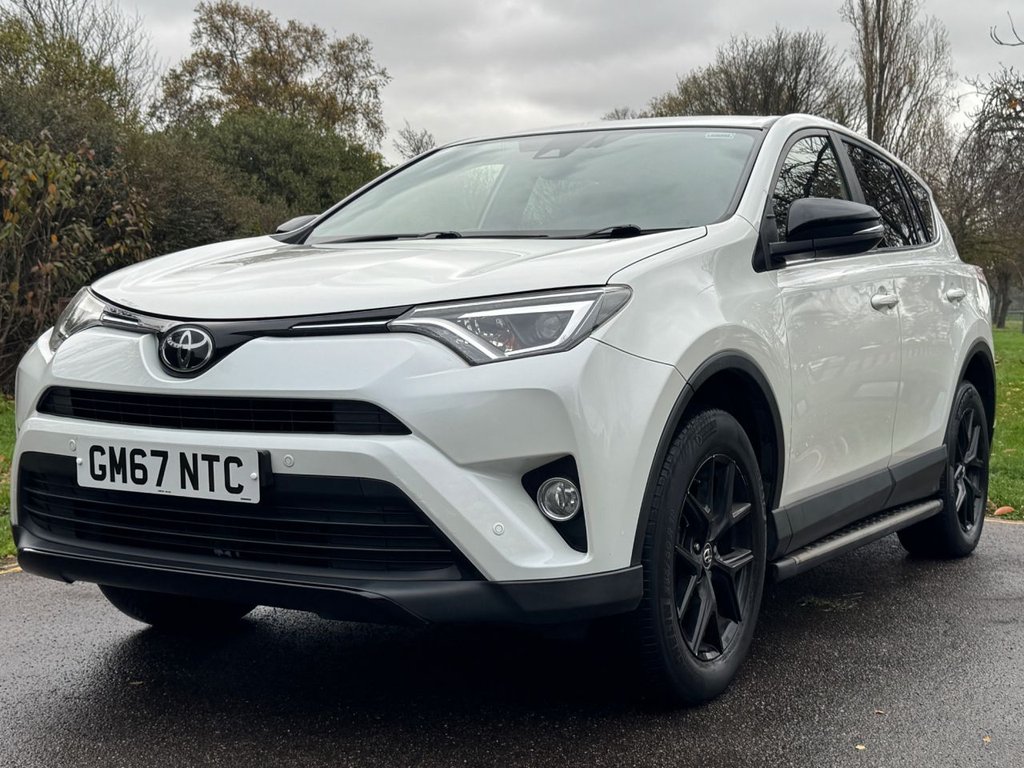 Used Toyota RAV4 2017 for sale - 76665614: Photo 4